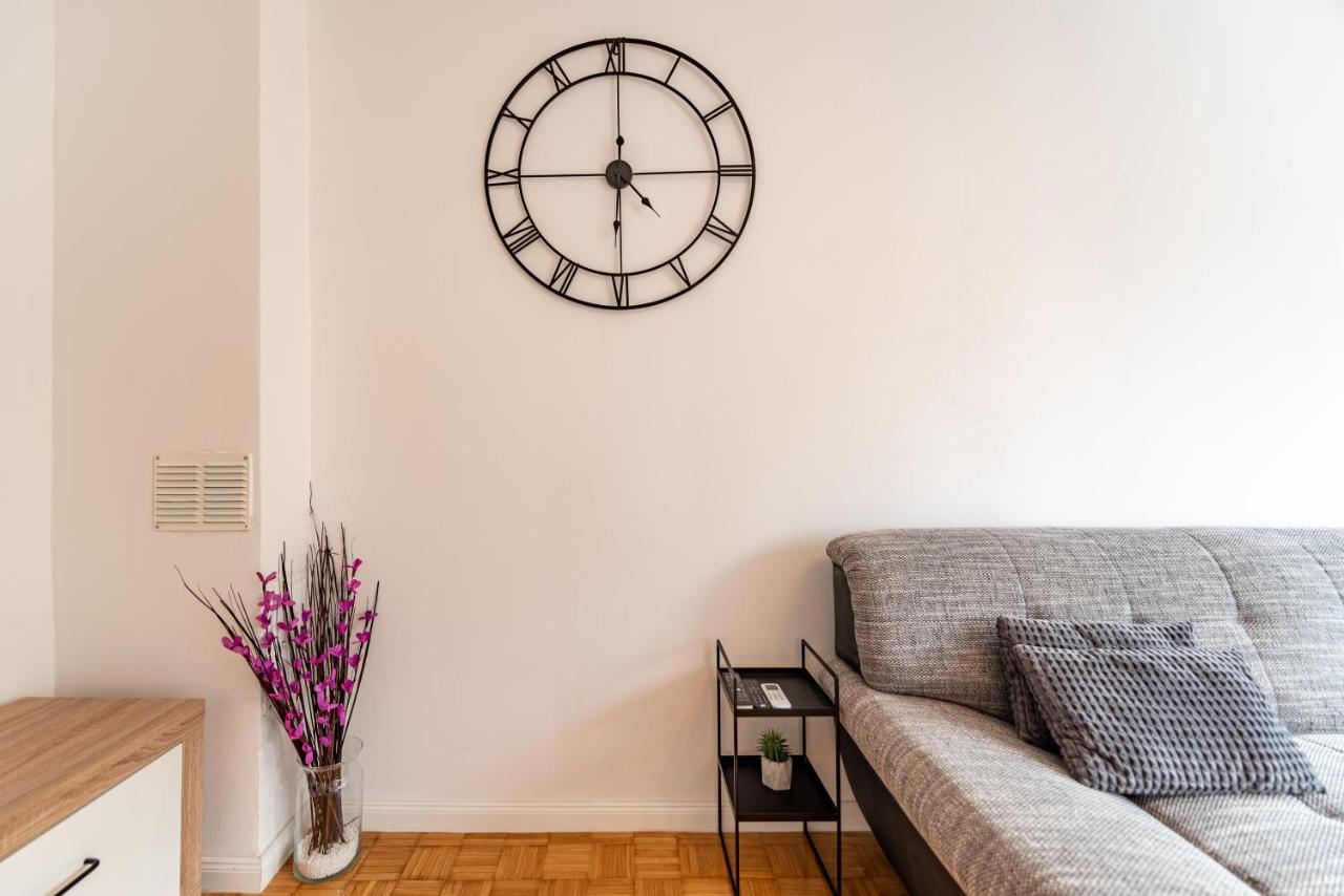 Apartment 12 O'Clock 扎达尔 外观 照片