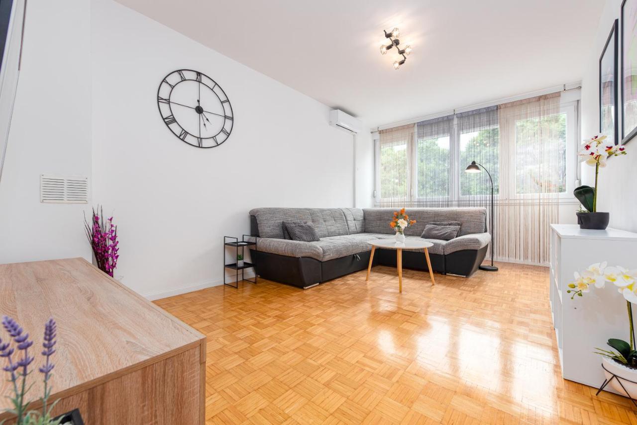 Apartment 12 O'Clock 扎达尔 外观 照片